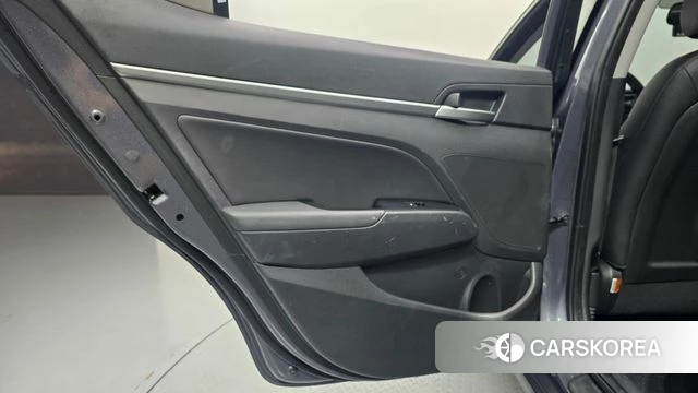 Hyundai Avante AD id 4543771 из Кореи 17