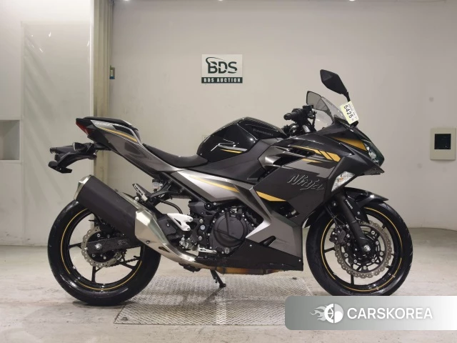 Проданный Kawasaki NINJA 400 2022 из Японии