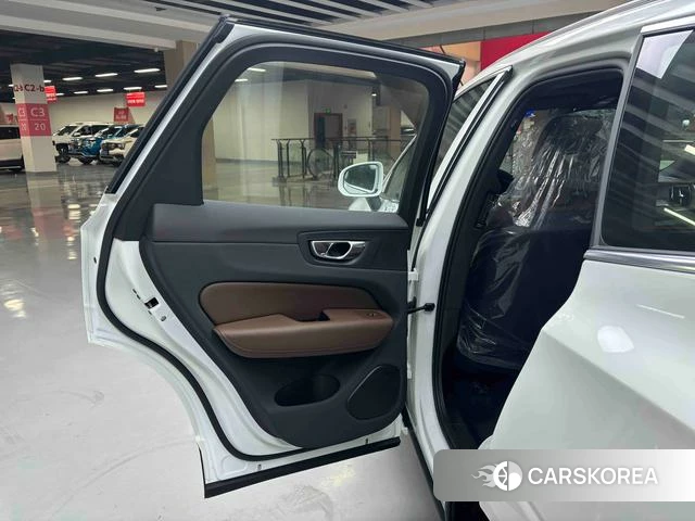 Volvo XC60 id 4254862 из Китая 17