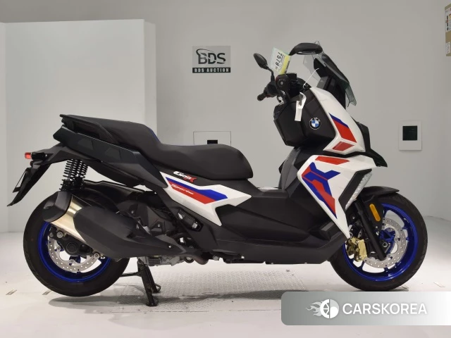 Проданный BMW C400X 2023 из Японии