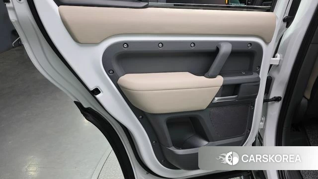 Land Rover Defender (L663) id 4283244 из Кореи 17