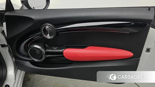 Mini Cooper S Convertible id 4377847 из Кореи 17