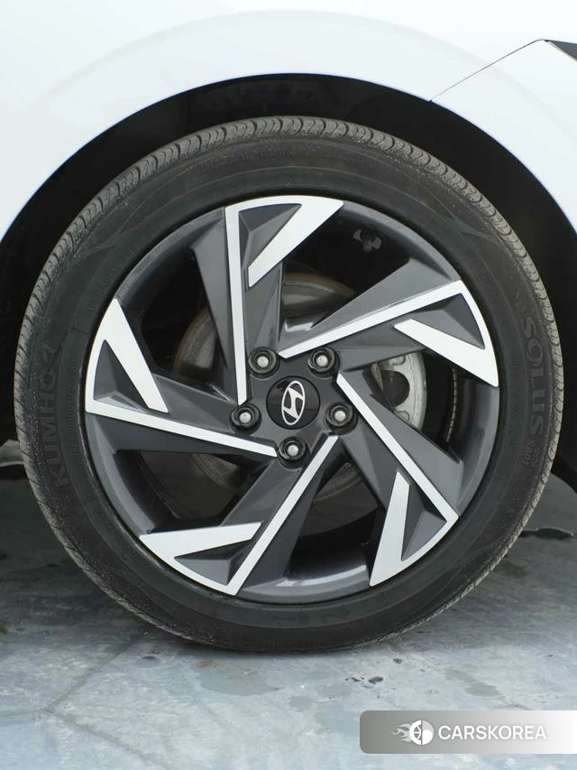 Hyundai Elantra id 4277459 из Китая 17