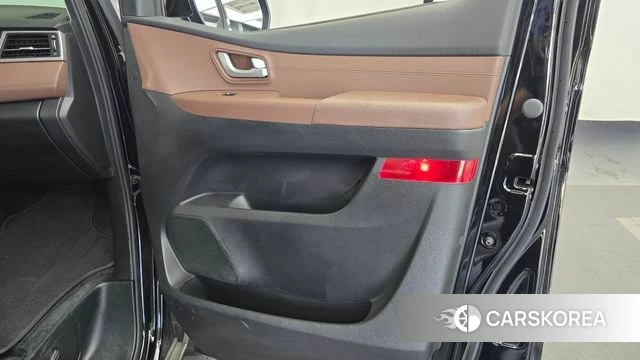 Hyundai The New Grand Starex id 4459571 из Кореи 17