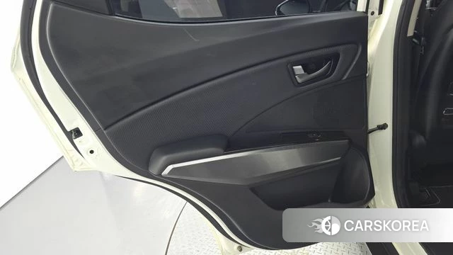 Ssangyong Tivoli Air id 4476357 из Кореи 17
