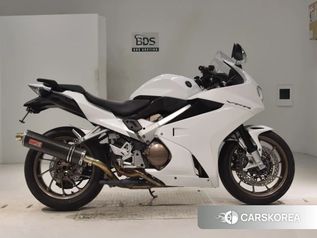 Проданный Honda VFR800F 2015 из Японии