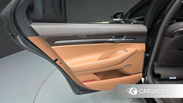 Genesis G90 id 4586941 из Кореи 17