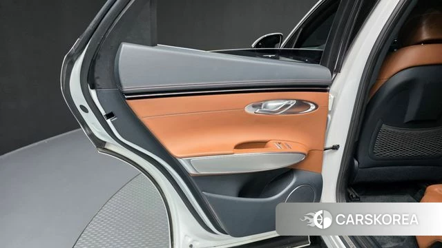 Genesis GV70 id 4640735 из Кореи 17