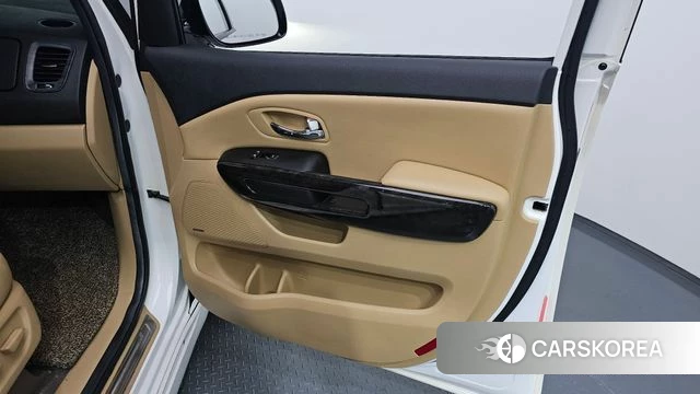 Kia The New Carnival id 4563266 из Кореи 17
