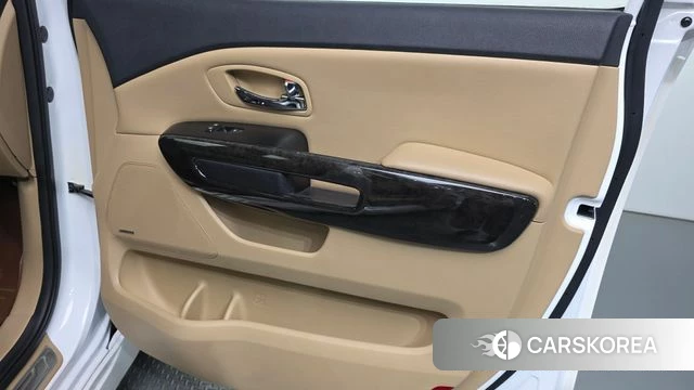 Kia The New Carnival id 4944177 из Кореи 17