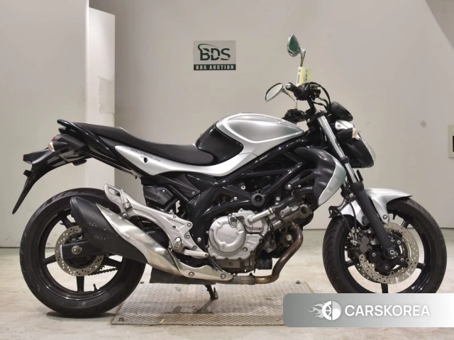 Проданный Suzuki GLADIUS 400 2012 из Японии