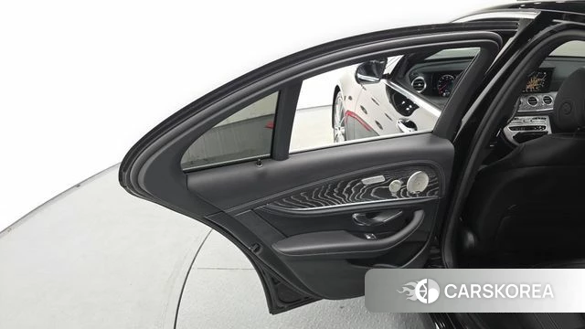 Mercedes-Benz E-Class W213 id 4195452 из Кореи 17