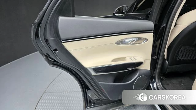 Genesis GV70 id 4186422 из Кореи 17