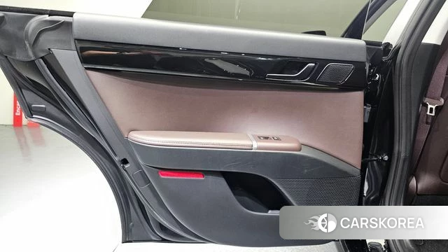 Hyundai Grandeur (GN7) id 4579658 из Кореи 17