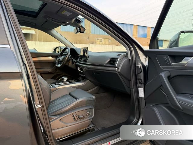 Audi Q5L id 4307771 из Китая 17