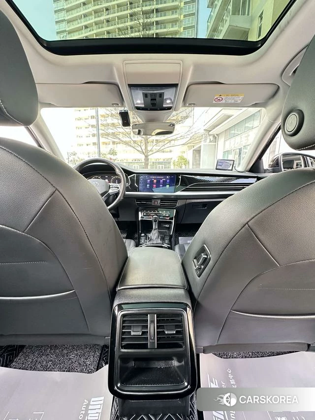 Volkswagen Passat id 4262118 из Китая 17