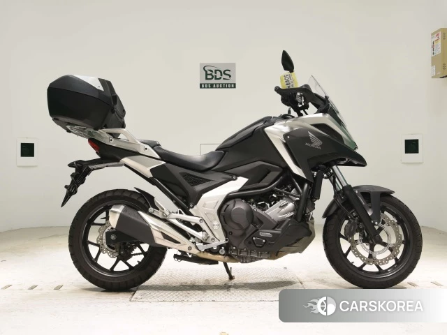 Проданный Honda NC750X DCT 2021 из Японии, фото 2