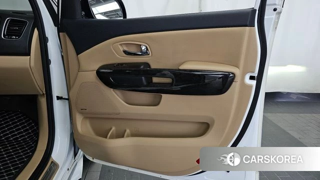 Kia The New Carnival id 4703521 из Кореи 17