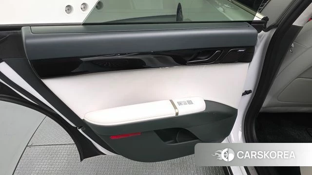 Hyundai Grandeur Hybrid (GN7) id 4194786 из Кореи 17