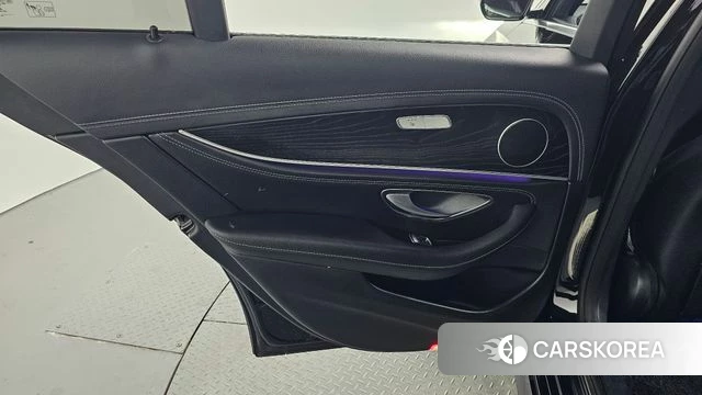 Mercedes-Benz E-Class W213 id 4657222 из Кореи 17