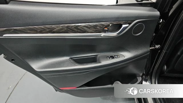 Hyundai Grandeur IG id 4225326 из Кореи 17