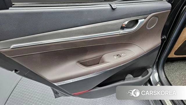 Hyundai The New Grandeur IG Hybrid id 4250327 из Кореи 17