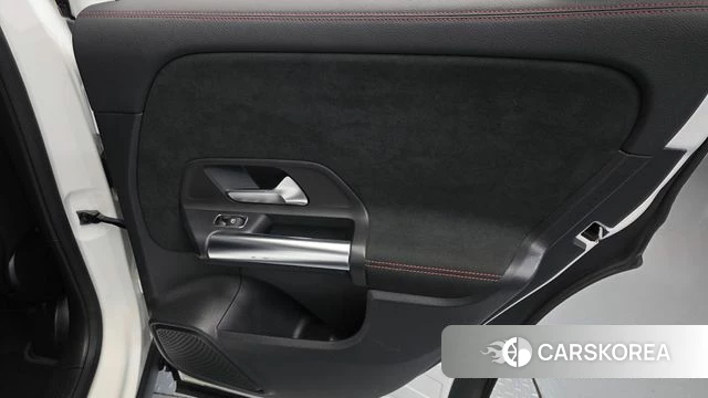 Mercedes-Benz GLA - Class H247 id 4224566 из Кореи 17