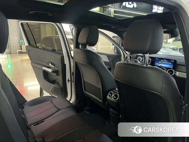 Mercedes-Benz GLB id 4380493 из Китая 17