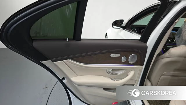 Mercedes-Benz E-Class W213 id 4397721 из Кореи 17