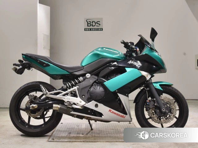 Проданный Kawasaki NINJA 400R 2011 из Японии, фото 2