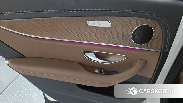 Mercedes-Benz E-Class W213 id 4528242 из Кореи 17