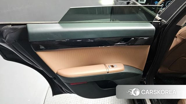 Hyundai Grandeur Hybrid (GN7) id 4281335 из Кореи 17