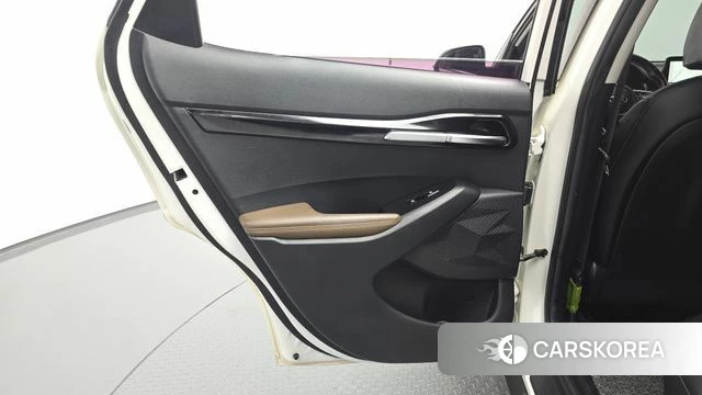 Kia Seltos id 4849298 из Кореи 17