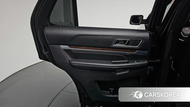 Ford Explorer id 4325782 из Кореи 17