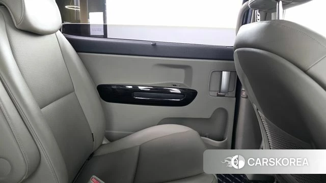Kia The New Carnival id 4536332 из Кореи 17
