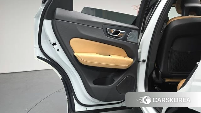 Volvo XC60 second Generation id 4448335 из Кореи 17