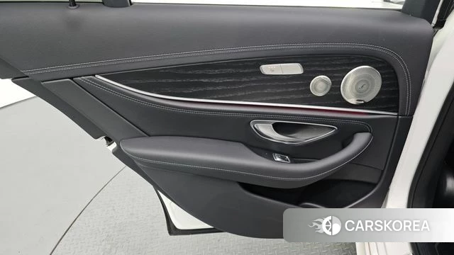 Mercedes-Benz E-Class W213 id 4749515 из Кореи 17
