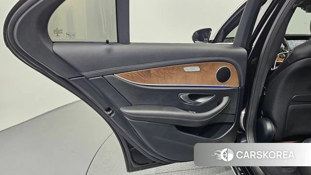 Mercedes-Benz E-Class W213 id 4355940 из Кореи 17