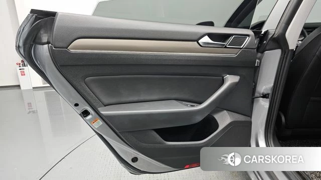 Volkswagen Arteon id 4620123 из Кореи 17