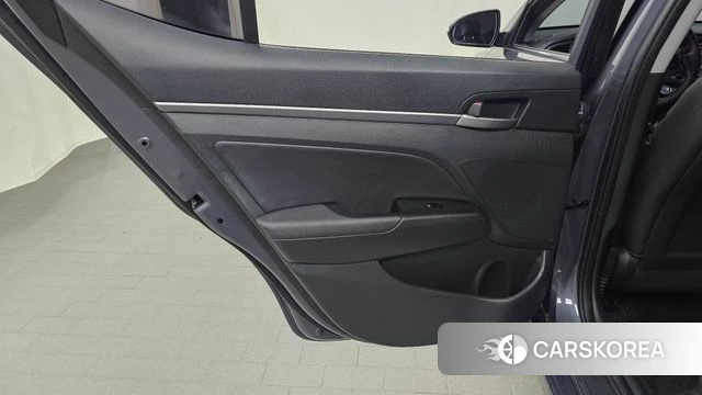 Hyundai Avante AD id 4924092 из Кореи 17