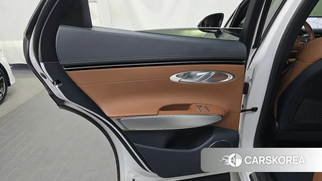 Genesis GV70 id 4445360 из Кореи 17