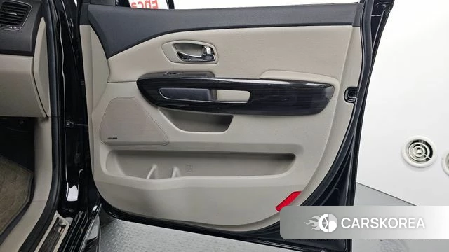 Kia The New Carnival id 4755179 из Кореи 17