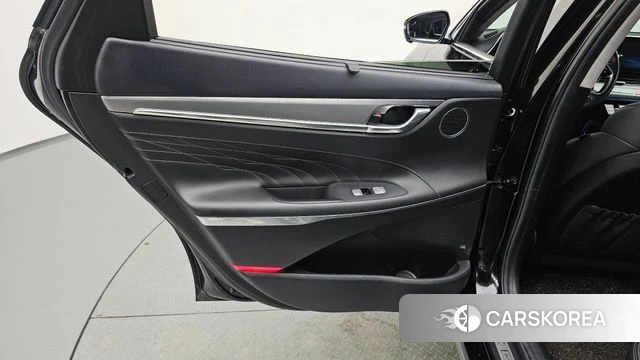 Hyundai The New Grandeur IG Hybrid id 4303936 из Кореи 17