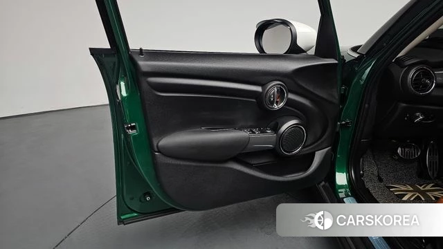 Mini Cooper id 4535310 из Кореи 16