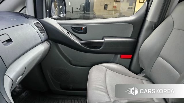 Hyundai The New Grand Starex id 4459171 из Кореи 17