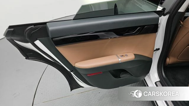 Hyundai Grandeur Hybrid (GN7) id 4308582 из Кореи 17