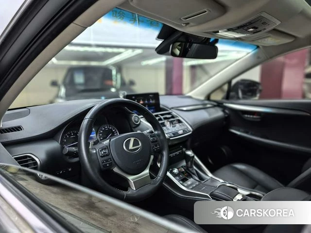 Lexus NX id 4221254 из Китая 17
