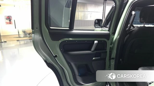 Land Rover Defender (L663) id 4369070 из Кореи 17