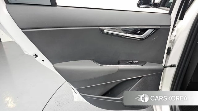 Kia Di Ol Nu Niro id 4400139 из Кореи 17