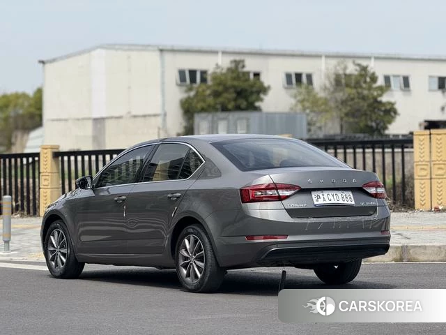 Skoda Octavia id 4239321 из Китая 17